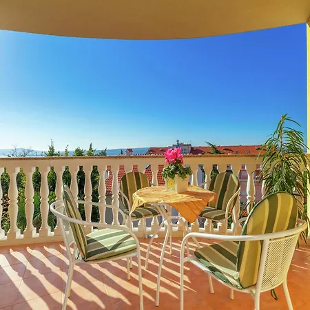 Sea View Stay, Crikvenica, Cleaning Included Crikvenica